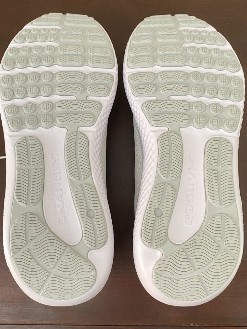 Under Armour Charged Surge 4 Running Shoes NIB - Picture 12 of 15